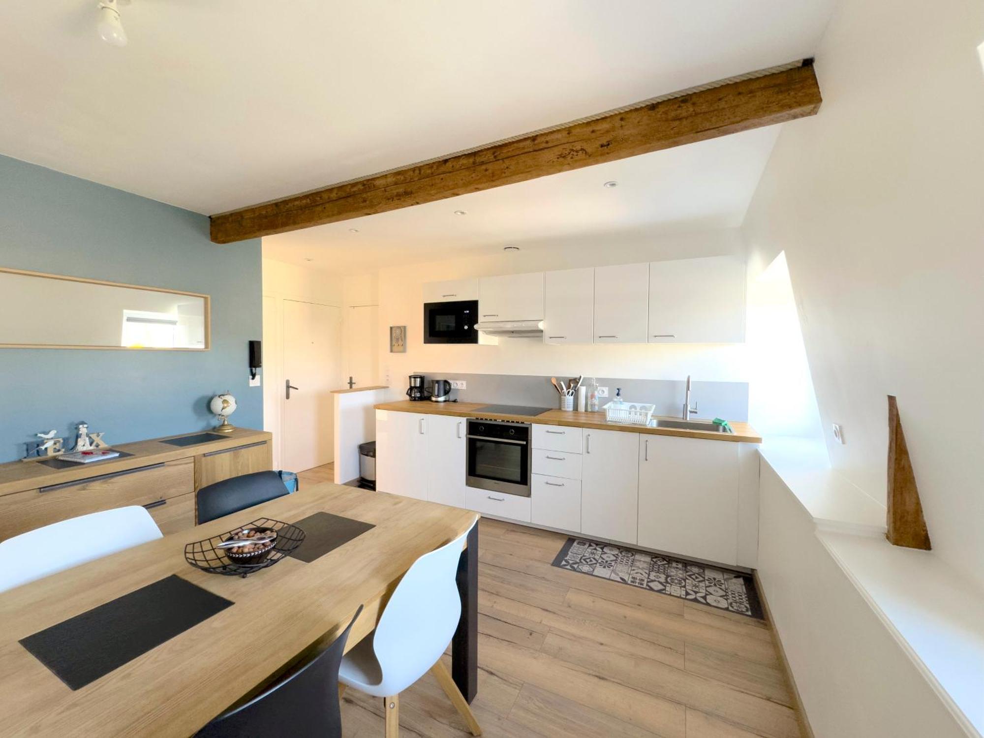 Apartment 2 Pieces Proche De La *